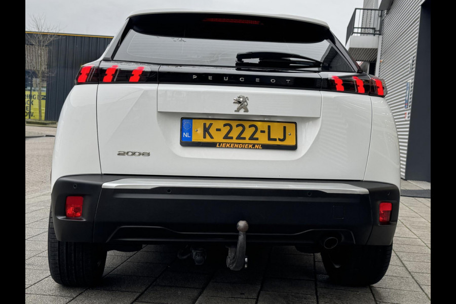 Peugeot 2008 1.2 PureTech Active Pack - Navigatie / Apple CarPlay I Airco I 18" Sport velgen LED I PDC I Dealer onderhouden