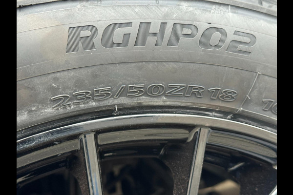 Peugeot 2008 1.2 PureTech Active Pack - Navigatie / Apple CarPlay I Airco I 18" Sport velgen LED I PDC I Dealer onderhouden