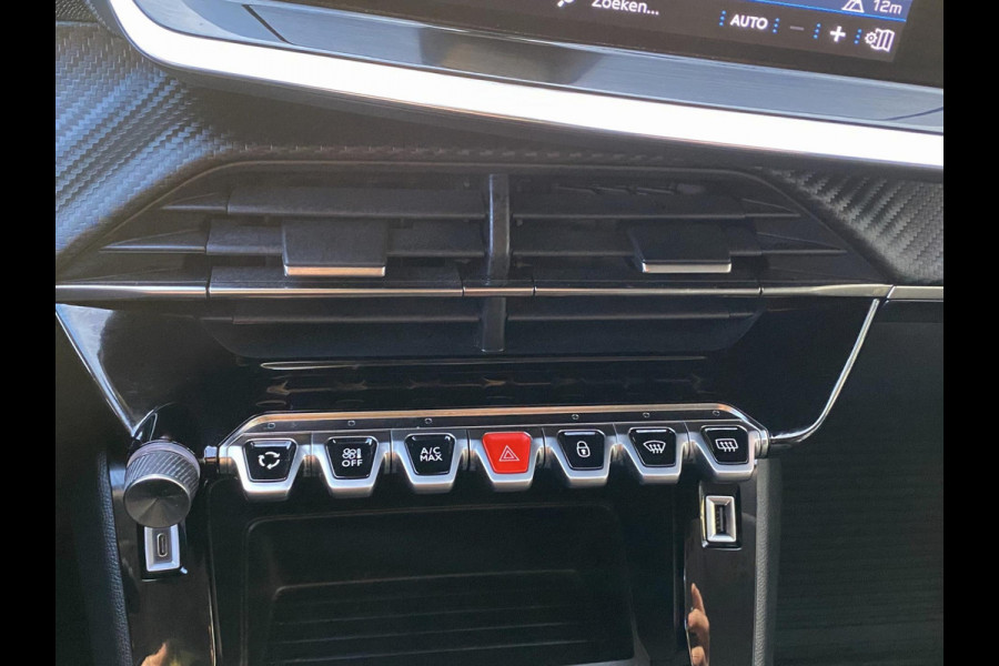 Peugeot 2008 1.2 PureTech Active Pack - Navigatie / Apple CarPlay I Airco I 18" Sport velgen LED I PDC I Dealer onderhouden