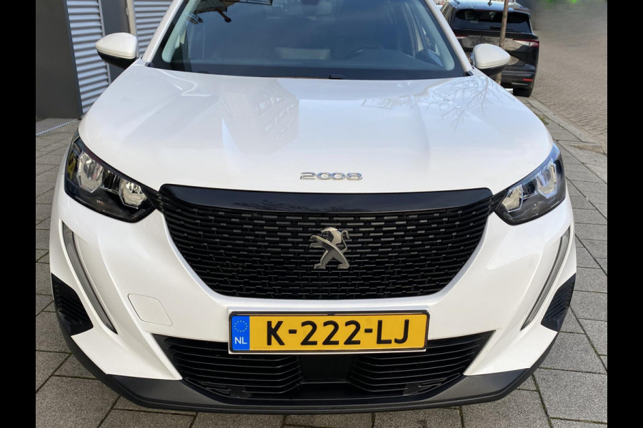 Peugeot 2008 1.2 PureTech Active Pack - Navigatie / Apple CarPlay I Airco I 18" Sport velgen LED I PDC I Dealer onderhouden