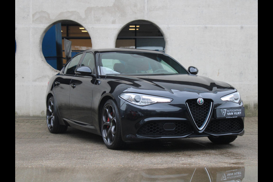Alfa Romeo Giulia 2.0T Super | 320 PK | RAGAZZON EINDDEMPER | LEDEREN BEKLEDING | AFNEEMBARE TREKHAAK |