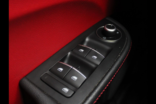 Alfa Romeo Giulia 2.0T Super | 320 PK | RAGAZZON EINDDEMPER | LEDEREN BEKLEDING | AFNEEMBARE TREKHAAK |