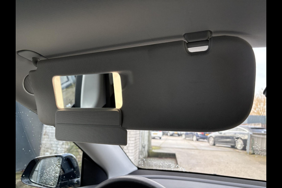 Tesla Model Y Long Range AWD 75 kWh SOH 84% | Navigatie | Leder | Stoelverwarming | FSD systeem AutoPilot