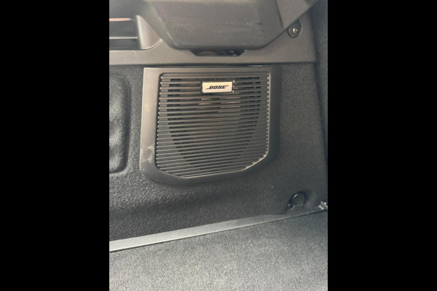 Renault Clio TCe 100 Initiale Paris