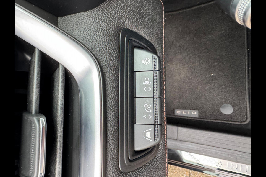 Renault Clio TCe 100 Initiale Paris