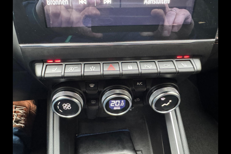 Renault Clio TCe 100 Initiale Paris