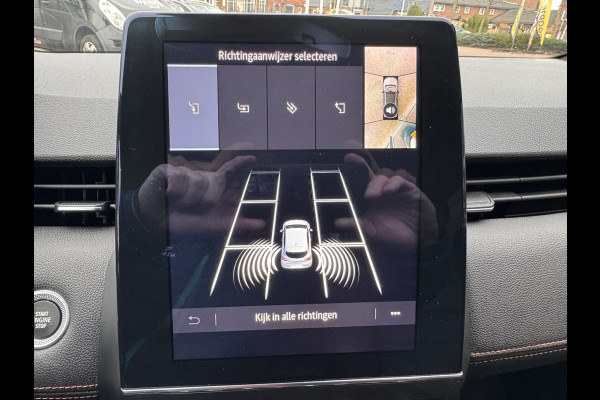 Renault Clio TCe 100 Initiale Paris