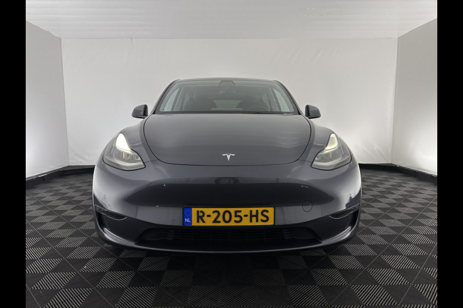 Tesla Model Y Long Range AWD 75 kWh [ 3-Fase ] {SOH-87%} (INCL-BTW) Aut. *PANO | AUTO-PILOT | LEATHER | NAVI-FULLMAP | MATRIX-LED | KEYLESS | CAMERA | DAB+ | HEATED-COMFORTSEATS | PRIVACY-GLASS | TOPVIEW |  19''ALU*