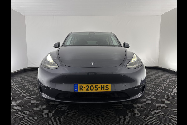 Tesla Model Y Long Range AWD 75 kWh [ 3-Fase ] {SOH-87%} (INCL-BTW) Aut. *PANO | AUTO-PILOT | LEATHER | NAVI-FULLMAP | MATRIX-LED | KEYLESS | CAMERA | DAB+ | HEATED-COMFORTSEATS | PRIVACY-GLASS | TOPVIEW |  19''ALU*