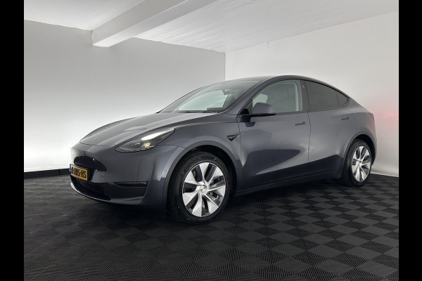 Tesla Model Y Long Range AWD 75 kWh [ 3-Fase ] {SOH-87%} (INCL-BTW) Aut. *PANO | AUTO-PILOT | LEATHER | NAVI-FULLMAP | MATRIX-LED | KEYLESS | CAMERA | DAB+ | HEATED-COMFORTSEATS | PRIVACY-GLASS | TOPVIEW |  19''ALU*