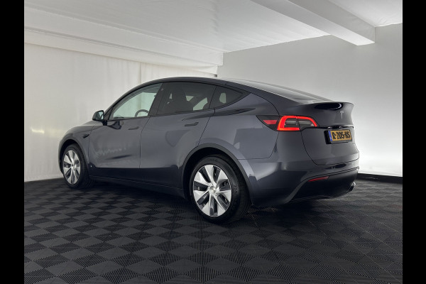 Tesla Model Y Long Range AWD 75 kWh [ 3-Fase ] {SOH-87%} (INCL-BTW) Aut. *PANO | AUTO-PILOT | LEATHER | NAVI-FULLMAP | MATRIX-LED | KEYLESS | CAMERA | DAB+ | HEATED-COMFORTSEATS | PRIVACY-GLASS | TOPVIEW |  19''ALU*