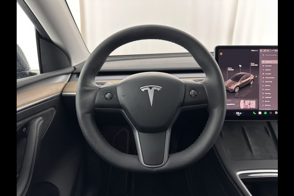 Tesla Model Y Long Range AWD 75 kWh [ 3-Fase ] {SOH-87%} (INCL-BTW) Aut. *PANO | AUTO-PILOT | LEATHER | NAVI-FULLMAP | MATRIX-LED | KEYLESS | CAMERA | DAB+ | HEATED-COMFORTSEATS | PRIVACY-GLASS | TOPVIEW |  19''ALU*