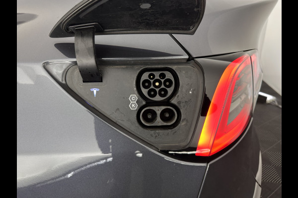 Tesla Model Y Long Range AWD 75 kWh [ 3-Fase ] {SOH-87%} (INCL-BTW) Aut. *PANO | AUTO-PILOT | LEATHER | NAVI-FULLMAP | MATRIX-LED | KEYLESS | CAMERA | DAB+ | HEATED-COMFORTSEATS | PRIVACY-GLASS | TOPVIEW |  19''ALU*