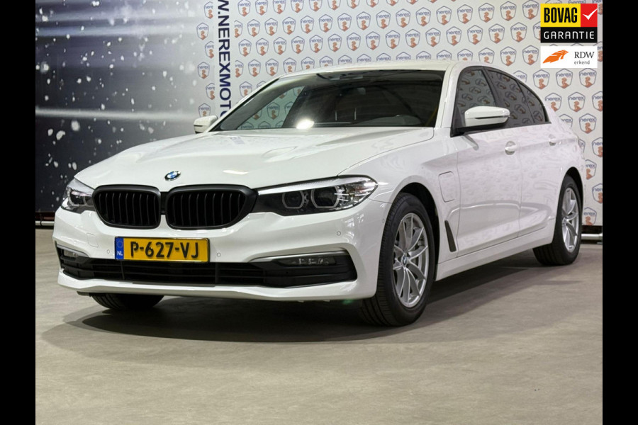 BMW 5 Serie 530e iPerformance Executive Leder/Navi/Camera/Chrome delete