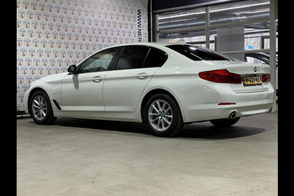 BMW 5 Serie 530e iPerformance Executive Leder/Navi/Camera/Chrome delete