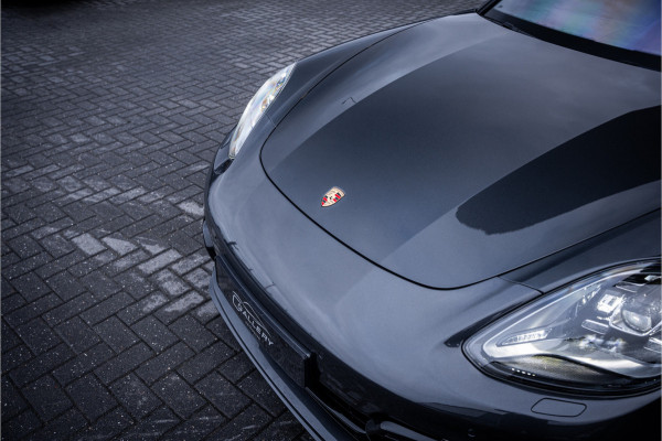 Porsche Panamera Sport Turismo 4.0 GTS Sport Chrono l Panorama l Memory l Luchtvering