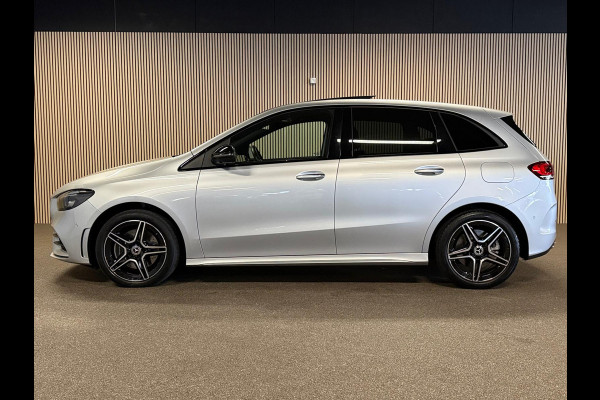 Mercedes-Benz B-Klasse 250e AMG STYLING-PANORAMA-KEYLESS-DISCTRONIC-CAMERA-HEAD UP-ZEER COMPLEET