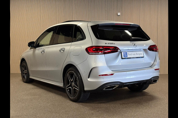 Mercedes-Benz B-Klasse 250e AMG STYLING-PANORAMA-KEYLESS-DISCTRONIC-CAMERA-HEAD UP-ZEER COMPLEET