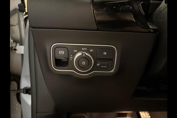 Mercedes-Benz B-Klasse 250e AMG STYLING-PANORAMA-KEYLESS-DISCTRONIC-CAMERA-HEAD UP-ZEER COMPLEET