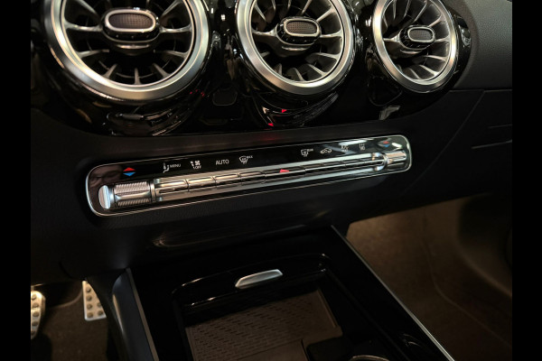 Mercedes-Benz B-Klasse 250e AMG STYLING-PANORAMA-KEYLESS-DISCTRONIC-CAMERA-HEAD UP-ZEER COMPLEET