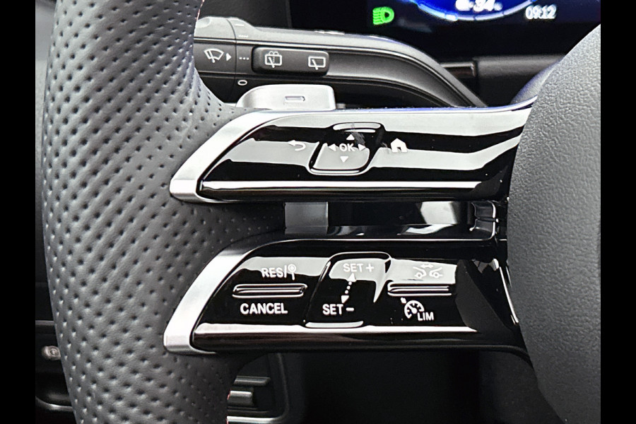 Mercedes-Benz EQA 250+ Business Solution AMG 71 kWh | Nightpakket | 20 inch AMG velgen | Memorypakket | Augmented Reality navigatie | Burmester® 3D sound systeem | 360° camera | Head-up display | Panoramaschuifdak | GUARD 360° Voertuigbescherming Plus |