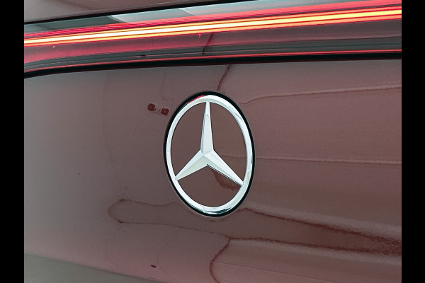 Mercedes-Benz EQA 250+ Business Solution AMG 71 kWh | Nightpakket | 20 inch AMG velgen | Memorypakket | Augmented Reality navigatie | Burmester® 3D sound systeem | 360° camera | Head-up display | Panoramaschuifdak | GUARD 360° Voertuigbescherming Plus |