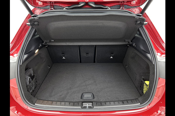 Mercedes-Benz EQA 250+ Business Solution AMG 71 kWh | Nightpakket | 20 inch AMG velgen | Memorypakket | Augmented Reality navigatie | Burmester® 3D sound systeem | 360° camera | Head-up display | Panoramaschuifdak | GUARD 360° Voertuigbescherming Plus |