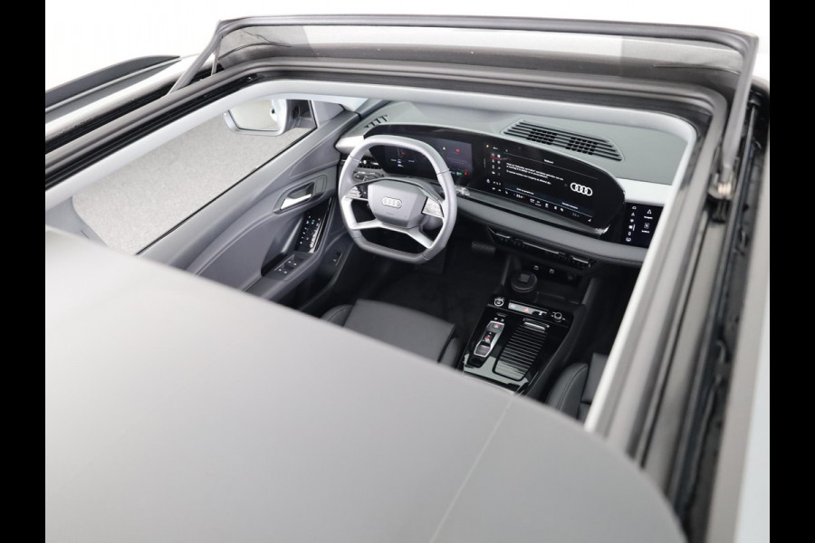 Audi Q6 e-tron Advanced edition 83Kwh 252 pk SUV | Tech pakket plus | Glazen panoramadak | Sportstoelen | Frunk |