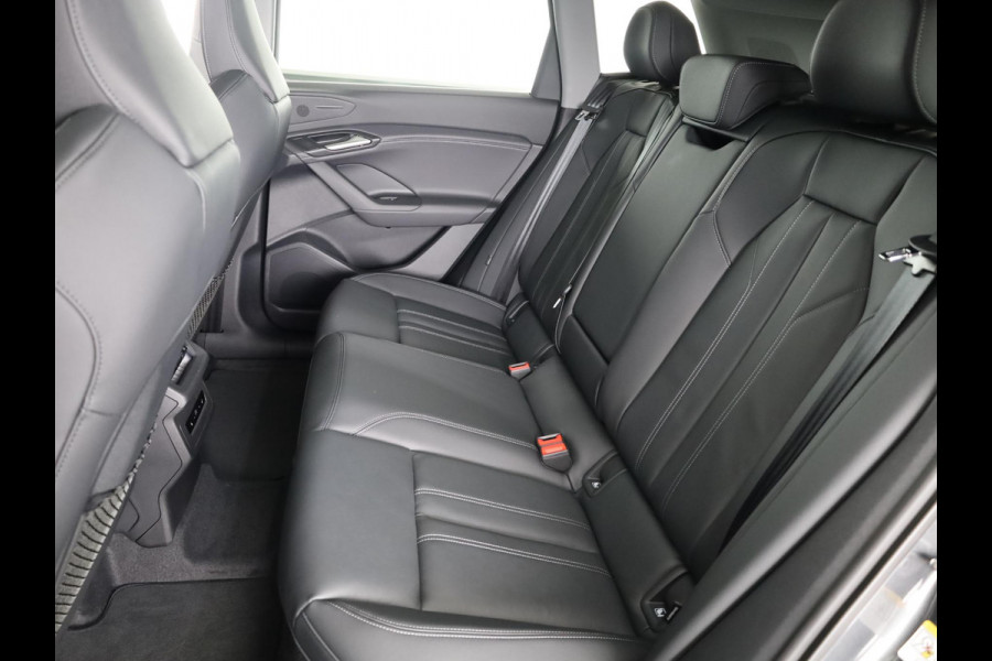 Audi Q6 e-tron Advanced edition 83Kwh 252 pk SUV | Tech pakket plus | Glazen panoramadak | Sportstoelen | Frunk |