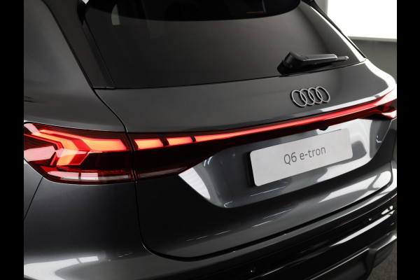 Audi Q6 e-tron Advanced edition 83Kwh 252 pk SUV | Tech pakket plus | Glazen panoramadak | Sportstoelen | Frunk |