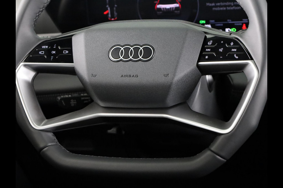 Audi Q6 e-tron Advanced edition 83Kwh 252 pk SUV | Tech pakket plus | Glazen panoramadak | Sportstoelen | Frunk |
