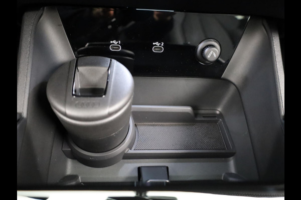 Audi Q6 e-tron Advanced edition 83Kwh 252 pk SUV | Tech pakket plus | Glazen panoramadak | Sportstoelen | Frunk |