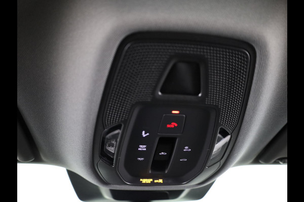 Audi Q6 e-tron Advanced edition 83Kwh 252 pk SUV | Tech pakket plus | Glazen panoramadak | Sportstoelen | Frunk |