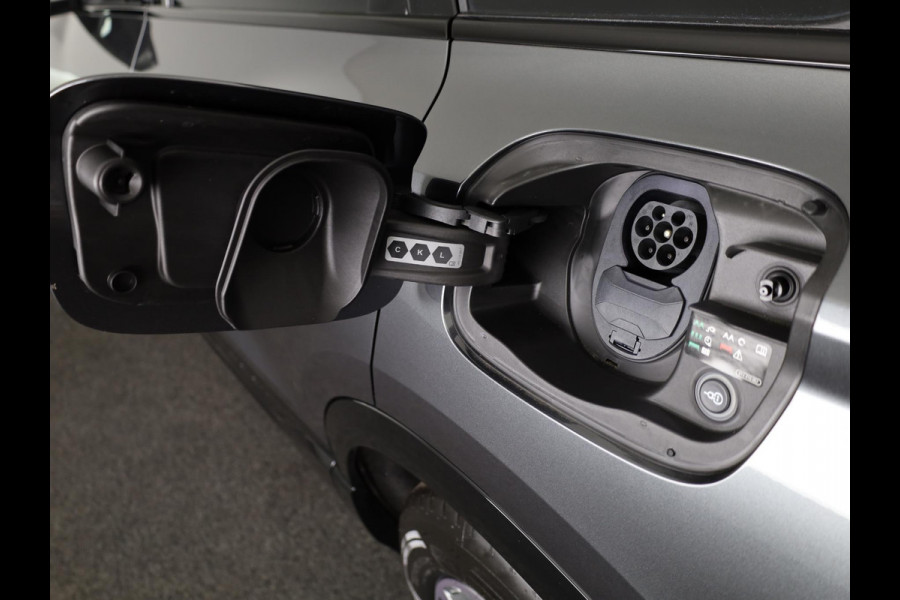 Audi Q6 e-tron Advanced edition 83Kwh 252 pk SUV | Tech pakket plus | Glazen panoramadak | Sportstoelen | Frunk |