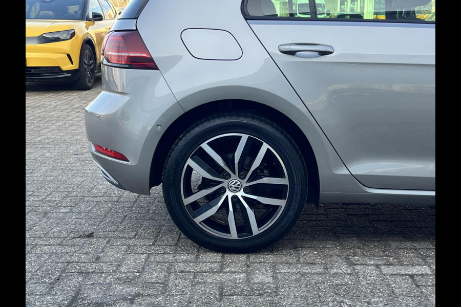 Volkswagen e-Golf e-Golf Verwarmde voorstoelen | Lederen bekleding | Achteruitrijcamera | Warmtepomp