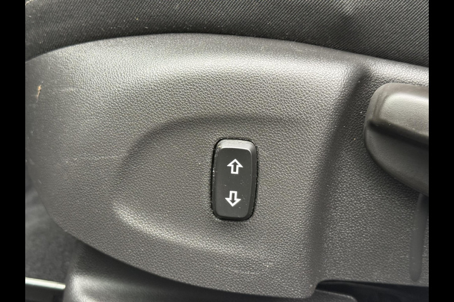 Opel Astra Sports Tourer 1.4 Innovation Dealer Onderhouden,Trekhaak,Navi,Camera,Halfleder,150pk,Rijstrooksensor,Clima,Cruise,PDC V+A,Keyless,BSD,Elekt.Stoel,Nieuwe Apk bij Aflevering