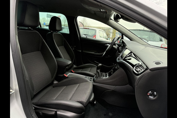 Opel Astra Sports Tourer 1.4 Innovation Dealer Onderhouden,Trekhaak,Navi,Camera,Halfleder,150pk,Rijstrooksensor,Clima,Cruise,PDC V+A,Keyless,BSD,Elekt.Stoel,Nieuwe Apk bij Aflevering