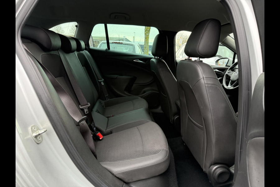 Opel Astra Sports Tourer 1.4 Innovation Dealer Onderhouden,Trekhaak,Navi,Camera,Halfleder,150pk,Rijstrooksensor,Clima,Cruise,PDC V+A,Keyless,BSD,Elekt.Stoel,Nieuwe Apk bij Aflevering