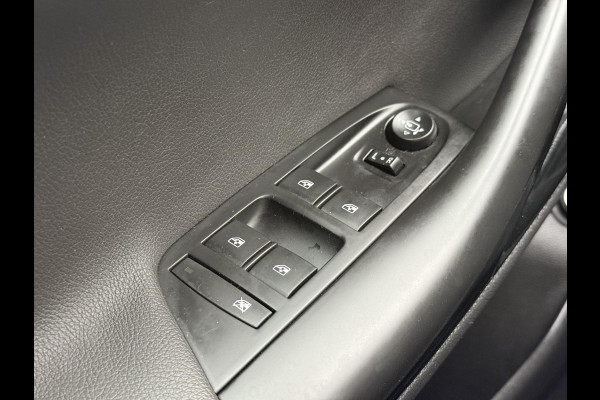 Opel Astra Sports Tourer 1.4 Innovation Dealer Onderhouden,Trekhaak,Navi,Camera,Halfleder,150pk,Rijstrooksensor,Clima,Cruise,PDC V+A,Keyless,BSD,Elekt.Stoel,Nieuwe Apk bij Aflevering