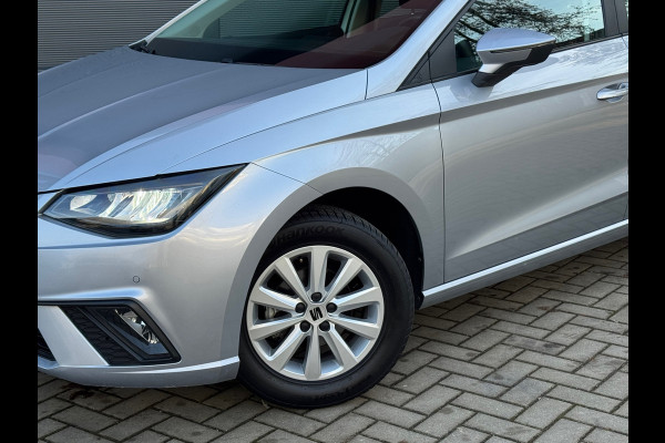 Seat Ibiza 1.0 EcoTSI Style * Navigatie * Parkeersensoren * Climate Control * Lichtmetalen Velgen *