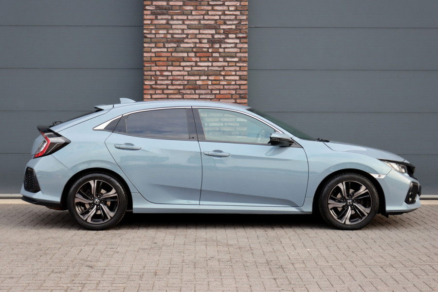 Honda Civic 1.0 i-VTEC Elegance | Adaptive Cruise Control | Stoelverwarming | Camera | Apple Carplay/Android Auto | Climate Control | DAB | Mistlampen |