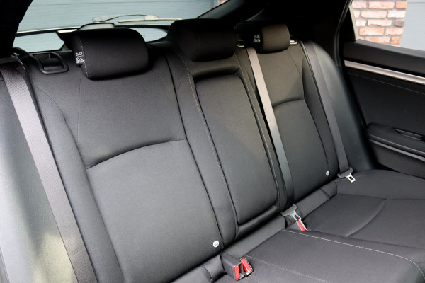 Honda Civic 1.0 i-VTEC Elegance | Adaptive Cruise Control | Stoelverwarming | Camera | Apple Carplay/Android Auto | Climate Control | DAB | Mistlampen |