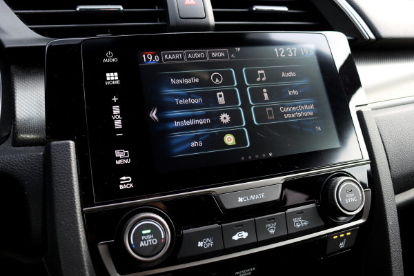 Honda Civic 1.0 i-VTEC Elegance | Adaptive Cruise Control | Stoelverwarming | Camera | Apple Carplay/Android Auto | Climate Control | DAB | Mistlampen |