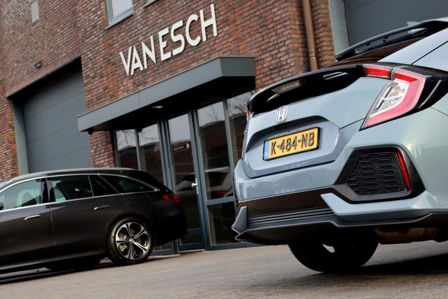 Honda Civic 1.0 i-VTEC Elegance | Adaptive Cruise Control | Stoelverwarming | Camera | Apple Carplay/Android Auto | Climate Control | DAB | Mistlampen |