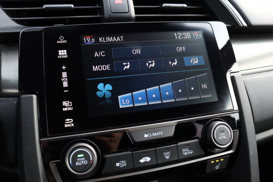 Honda Civic 1.0 i-VTEC Elegance | Adaptive Cruise Control | Stoelverwarming | Camera | Apple Carplay/Android Auto | Climate Control | DAB | Mistlampen |