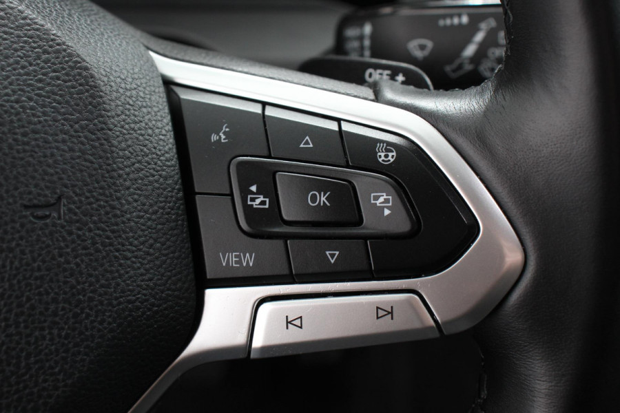 Volkswagen Golf Variant 1.5 eTSI 150pk DSG Style | Navigatie | Apple Carplay/Android Auto | Lane Assist | Dodehoek Assistent | Head-up Display |Park Assist | Parkeersensoren | Camera | Stuur- en stoelverwarming | Keyless Entry/Start | LED-verlichting voor