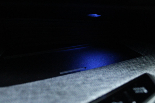 Peugeot 3008 1.2 Hybrid 145PK GT | PANORAMISCH SCHUIF / KANTELDAK | ELEKTRISCH BEDIENBARE ACHTERKLEP | AFNEEMBARE TREKHAAK | NAVIGATIE | FOCAL PREMIUM AUDIO SYSTEEM | DRAADLOZE APPLE CARPLAY/ANDROID AUTO | DRAADLOOS LADEN  | SFEER VERLICHTING | ACHTERUITRIJ CAMERA | PARKEERSENSOREN VOOR EN ACHTER | FULL LED KOPLAMPEN | KEYLESS ENTRY/START | ADAPTIVE CRUISE CONTROL | STOEL/STUUR VERWARMING | LICHTMETALEN VELGEN 19" | DODEHOEK DETECTIE |