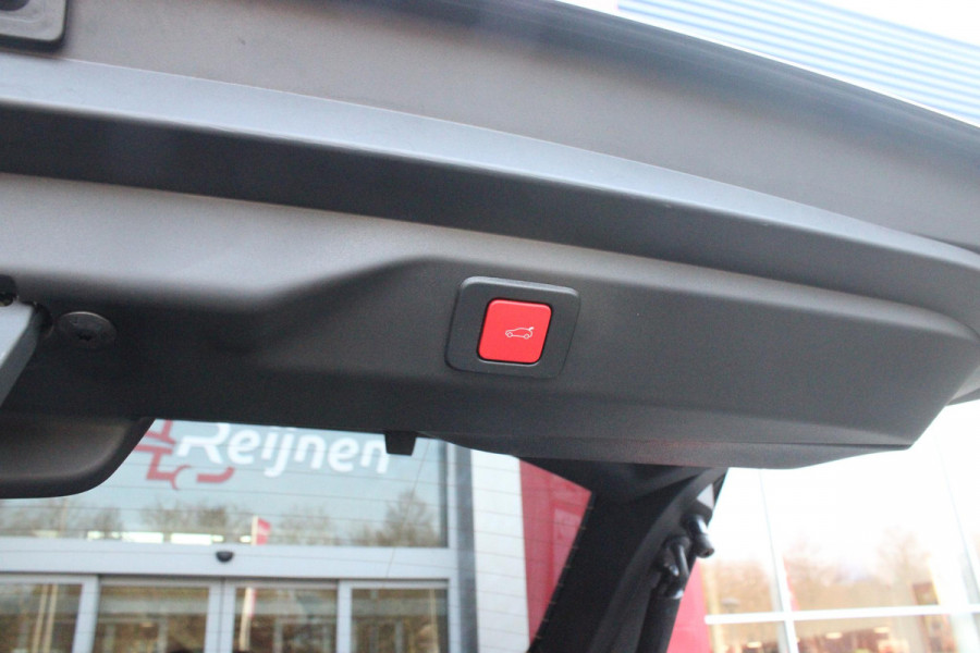 Peugeot 3008 1.2 Hybrid 145PK GT | PANORAMISCH SCHUIF / KANTELDAK | ELEKTRISCH BEDIENBARE ACHTERKLEP | AFNEEMBARE TREKHAAK | NAVIGATIE | FOCAL PREMIUM AUDIO SYSTEEM | DRAADLOZE APPLE CARPLAY/ANDROID AUTO | DRAADLOOS LADEN  | SFEER VERLICHTING | ACHTERUITRIJ CAMERA | PARKEERSENSOREN VOOR EN ACHTER | FULL LED KOPLAMPEN | KEYLESS ENTRY/START | ADAPTIVE CRUISE CONTROL | STOEL/STUUR VERWARMING | LICHTMETALEN VELGEN 19" | DODEHOEK DETECTIE |