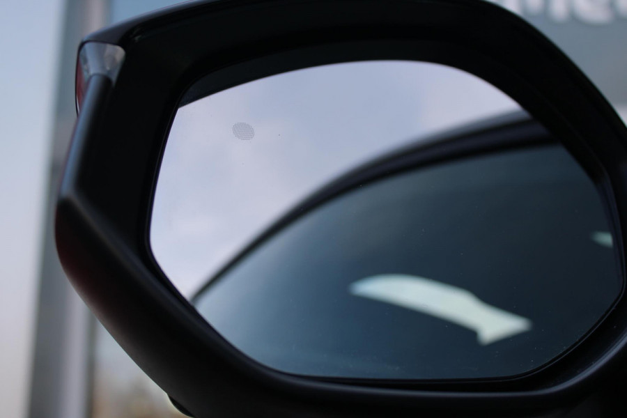 Peugeot 3008 1.2 Hybrid 145PK GT | PANORAMISCH SCHUIF / KANTELDAK | ELEKTRISCH BEDIENBARE ACHTERKLEP | AFNEEMBARE TREKHAAK | NAVIGATIE | FOCAL PREMIUM AUDIO SYSTEEM | DRAADLOZE APPLE CARPLAY/ANDROID AUTO | DRAADLOOS LADEN  | SFEER VERLICHTING | ACHTERUITRIJ CAMERA | PARKEERSENSOREN VOOR EN ACHTER | FULL LED KOPLAMPEN | KEYLESS ENTRY/START | ADAPTIVE CRUISE CONTROL | STOEL/STUUR VERWARMING | LICHTMETALEN VELGEN 19" | DODEHOEK DETECTIE |