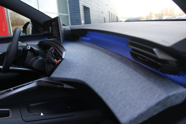 Peugeot 3008 1.2 Hybrid 145PK GT | PANORAMISCH SCHUIF / KANTELDAK | ELEKTRISCH BEDIENBARE ACHTERKLEP | AFNEEMBARE TREKHAAK | NAVIGATIE | FOCAL PREMIUM AUDIO SYSTEEM | DRAADLOZE APPLE CARPLAY/ANDROID AUTO | DRAADLOOS LADEN  | SFEER VERLICHTING | ACHTERUITRIJ CAMERA | PARKEERSENSOREN VOOR EN ACHTER | FULL LED KOPLAMPEN | KEYLESS ENTRY/START | ADAPTIVE CRUISE CONTROL | STOEL/STUUR VERWARMING | LICHTMETALEN VELGEN 19" | DODEHOEK DETECTIE |